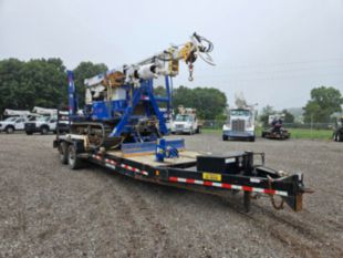 2018 Skylift ES PT50-LP Track Bucket and trailer