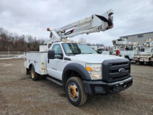 2015 Ford F-550 Gas Powered 4x4 Terex LT-40 Bucket Truck