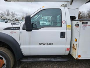 2015 Ford F-550 Gas Powered 4x4 Terex LT-40 Bucket Truck