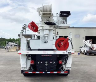 2016 Freightliner M2106 6x6 Terex General 65 Digger Derrick