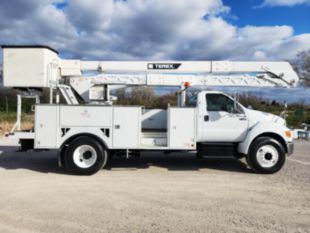 2015 Ford F-750 4x2 Terex HRX-55 Bucket Truck