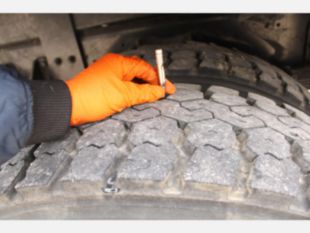 2016 Int'l 7300 4x4 Terex Commander 4047 Digger Derrick Truck