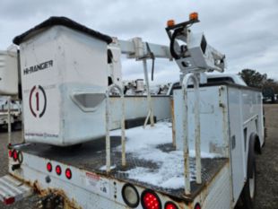 2015 Ford F-550 Gas Powered 4x4 Terex LT-40 Bucket Truck