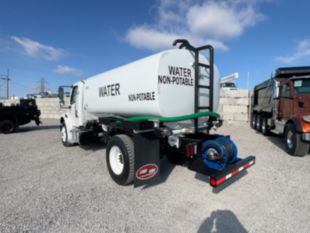 2015 Freightliner M2106 4x2 Load King 2500 Gallon Water Truck