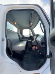 2015 Freightliner M2106 4x2 Load King 2500 Gallon Water Truck