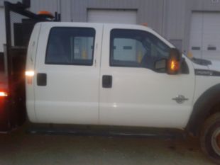 2016 Ford F-550 Powerstroke Diesel Crew Cab 4x4 "Rail Gear Equipped Flatbed Truck