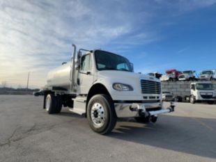 2018 Freightliner M2106 4x2 Load King 2500 Gallon Water Truck
