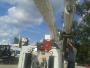 2019 SDP EZHANDLER-DPM2-47 Track Duralift DPM2-47 Track Bucket Truck