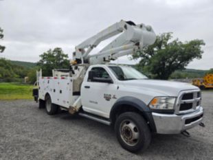 2018 Duralift DPM2-47DU Bucket 2017 Dodge 5500 Regular Cab 4x4