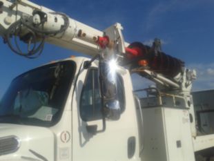 2016 Freightliner M2 Diesel 4x4 Terex Commander 4047 Digger Derrick Truck