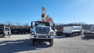 2019 International 7300 4x4 2012 Terex C4047 Digger Derrick