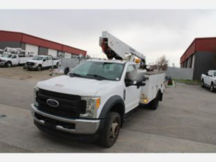2017 Ford F-550 Gas Powered 4x4 Terex T-292 Bucket Truck
