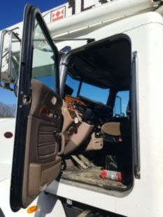 2009 Peterbilt 365 8x6 Terex TM125 Bucket Truck