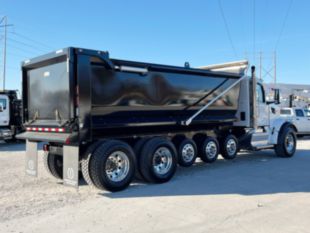 2025 Peterbilt 567 12x4 20' Load King Dump Truck