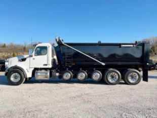 2025 Peterbilt 567 12x4 20' Load King Dump Truck