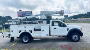 2017 Ford F550 4x2 Versalift STP-36-NE Cable Placer
