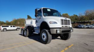 2015 Freightliner M2106 6x6 Daycab Tractor