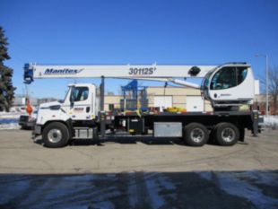 30 tons 112 ft 27,556 lbs Hi-Rail Boom Truck