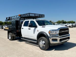 2024 RAM 5500 4x4 Flatbed Truck