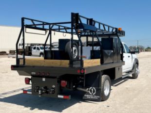 2024 RAM 5500 4x4 Flatbed Truck