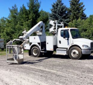 2017 Freightliner M2106 4x2 ETI 800-40 Cable Placer
