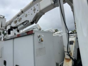 2017 Freightliner M2 Diesel 4x2 Altec Material Handler Bucket Truck