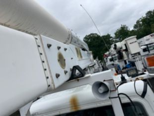 2017 Freightliner M2 Diesel 4x2 Altec Material Handler Bucket Truck