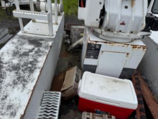 2017 Freightliner M2 Diesel 4x2 Altec Material Handler Bucket Truck