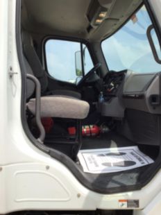 2014 Freightliner M2106 4x4 Versalift VST-7500-I Bucket Truck