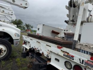 2017 Freightliner M2 Diesel 4x2 Altec Material Handler Bucket Truck