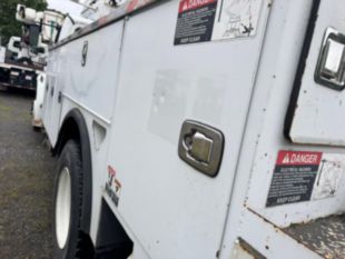 2017 Freightliner M2 Diesel 4x2 Altec Material Handler Bucket Truck