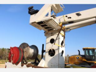 2020 Freightliner 4x4 Terex Commander 4047 Digger Derrick Truck