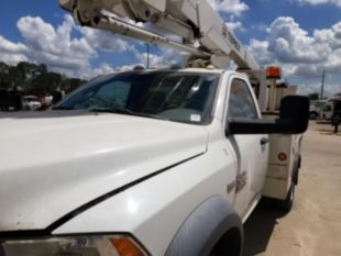 2016 Dodge RAM 5500 4x4 Terex TL38 Bucket Truck