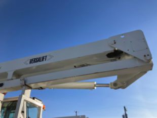 2016 CTOS CTRAC8000 Tracked Versalift VST-9500-I Bucket