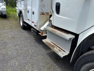 2017 Freightliner M2 Diesel 4x4 Altec Material Handler Bucket Truck