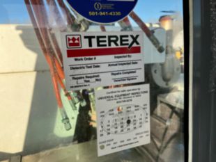 2016 CTOS CTRAC8000 Tracked Versalift VST-9500-I Bucket