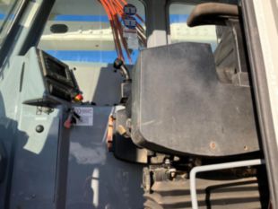 2016 CTOS CTRAC8000 Tracked Versalift VST-9500-I Bucket