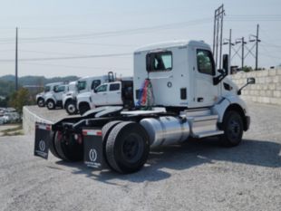 2022 Peterbilt 579 4x2 Road Tractor