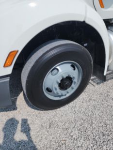 2022 Peterbilt 579 4x2 Road Tractor