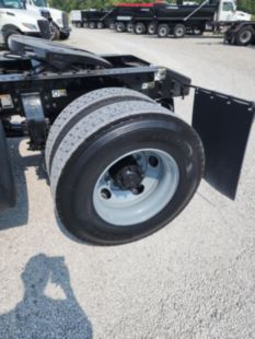 2022 Peterbilt 579 4x2 Road Tractor