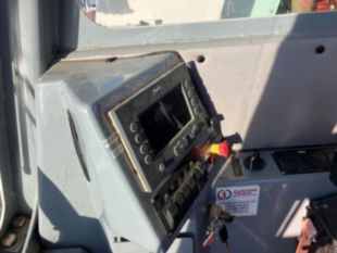 2016 CTOS CTRAC8000 Tracked Versalift VST-9500-I Bucket