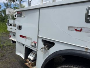 2017 Freightliner M2 Diesel 4x4 Altec Material Handler Bucket Truck