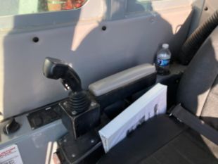 2016 CTOS CTRAC8000 Tracked Versalift VST-9500-I Bucket