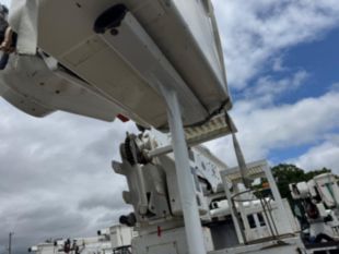 2017 Freightliner M2 Diesel 4x4 Altec Material Handler Bucket Truck