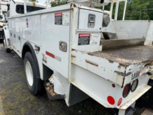 2017 Freightliner M2 Diesel 4x4 Altec Material Handler Bucket Truck