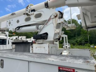 2017 Freightliner M2 Diesel 4x4 Altec Material Handler Bucket Truck