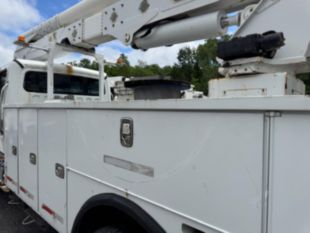 2017 Freightliner M2 Diesel 4x4 Altec Material Handler Bucket Truck
