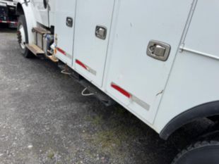 2017 Freightliner M2 Diesel 4x4 Altec Material Handler Bucket Truck