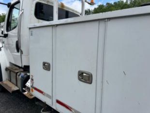 2017 Freightliner M2 Diesel 4x4 Altec Material Handler Bucket Truck