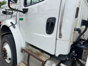 2017 Freightliner M2 Diesel 4x4 Altec Material Handler Bucket Truck